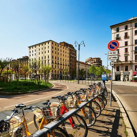 Beautiful In Tricolore - Daniele Apartman Milánó